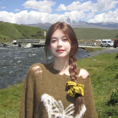 美鸟伴身边